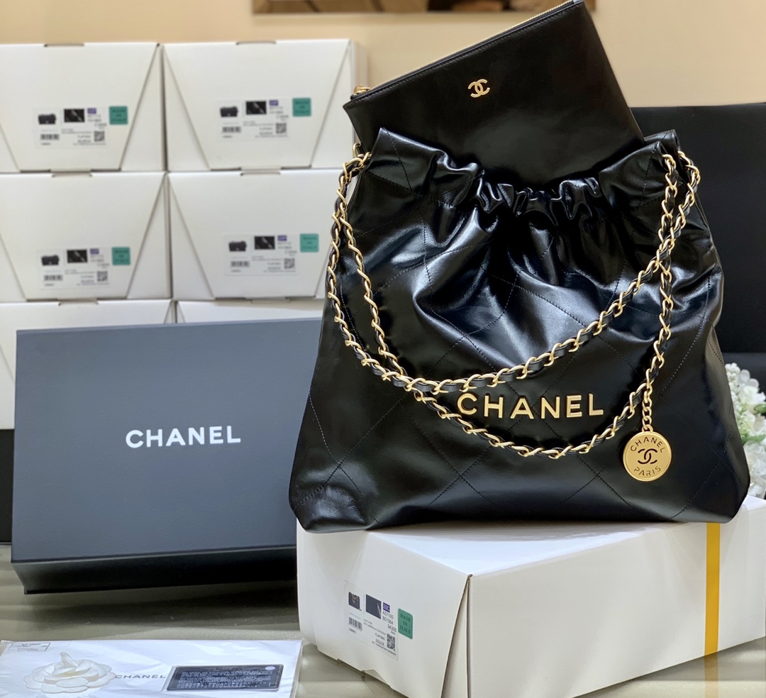 Boutique Quality Chanel AS3261 42