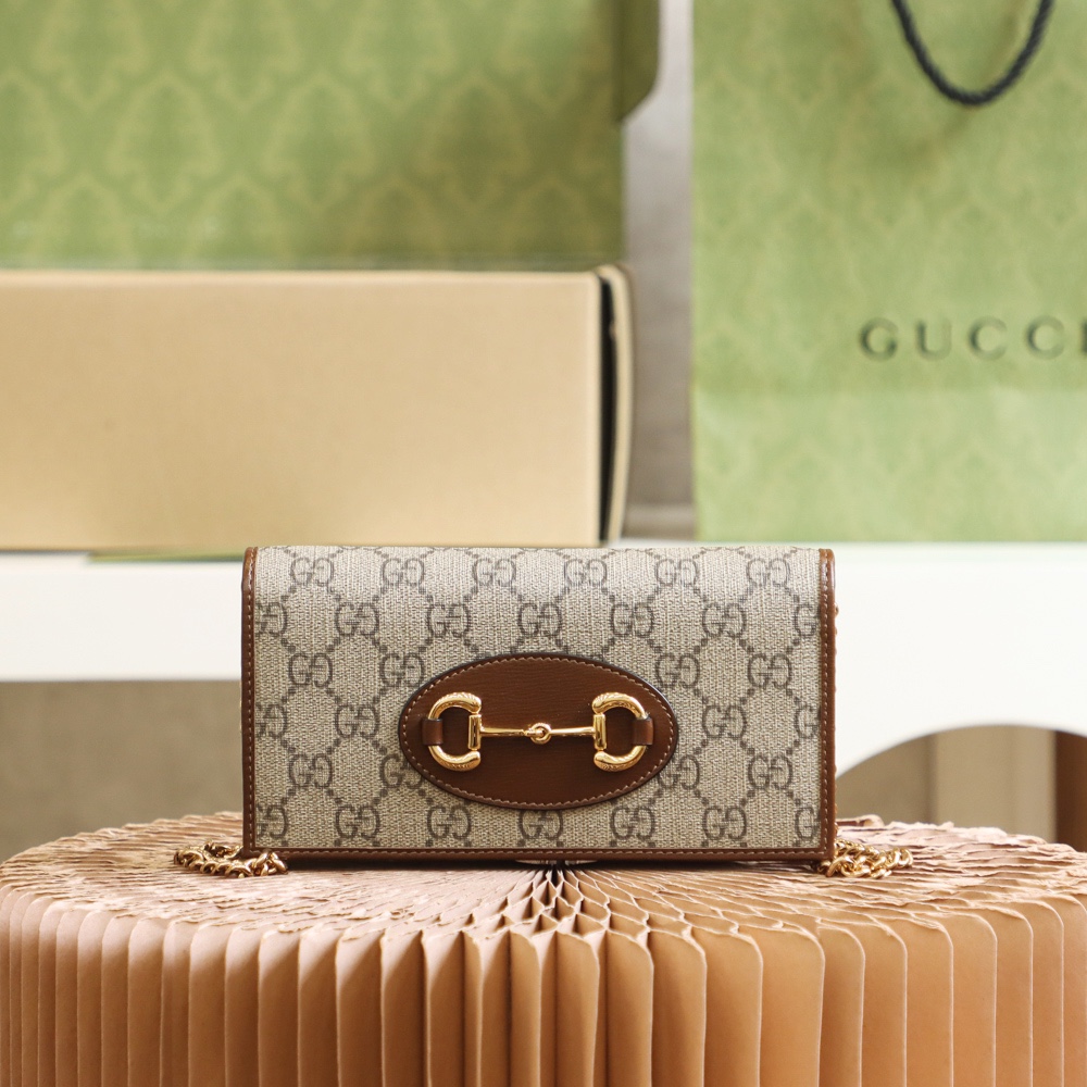 Boutique Quality Gucci Horsebit WOC 621892 19