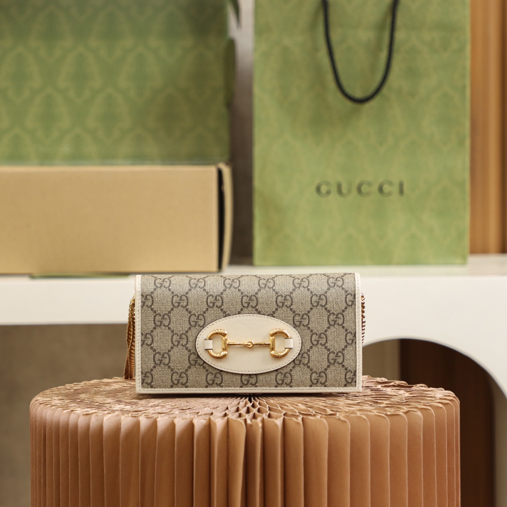 Boutique Quality Gucci Horsebit WOC 621892 19