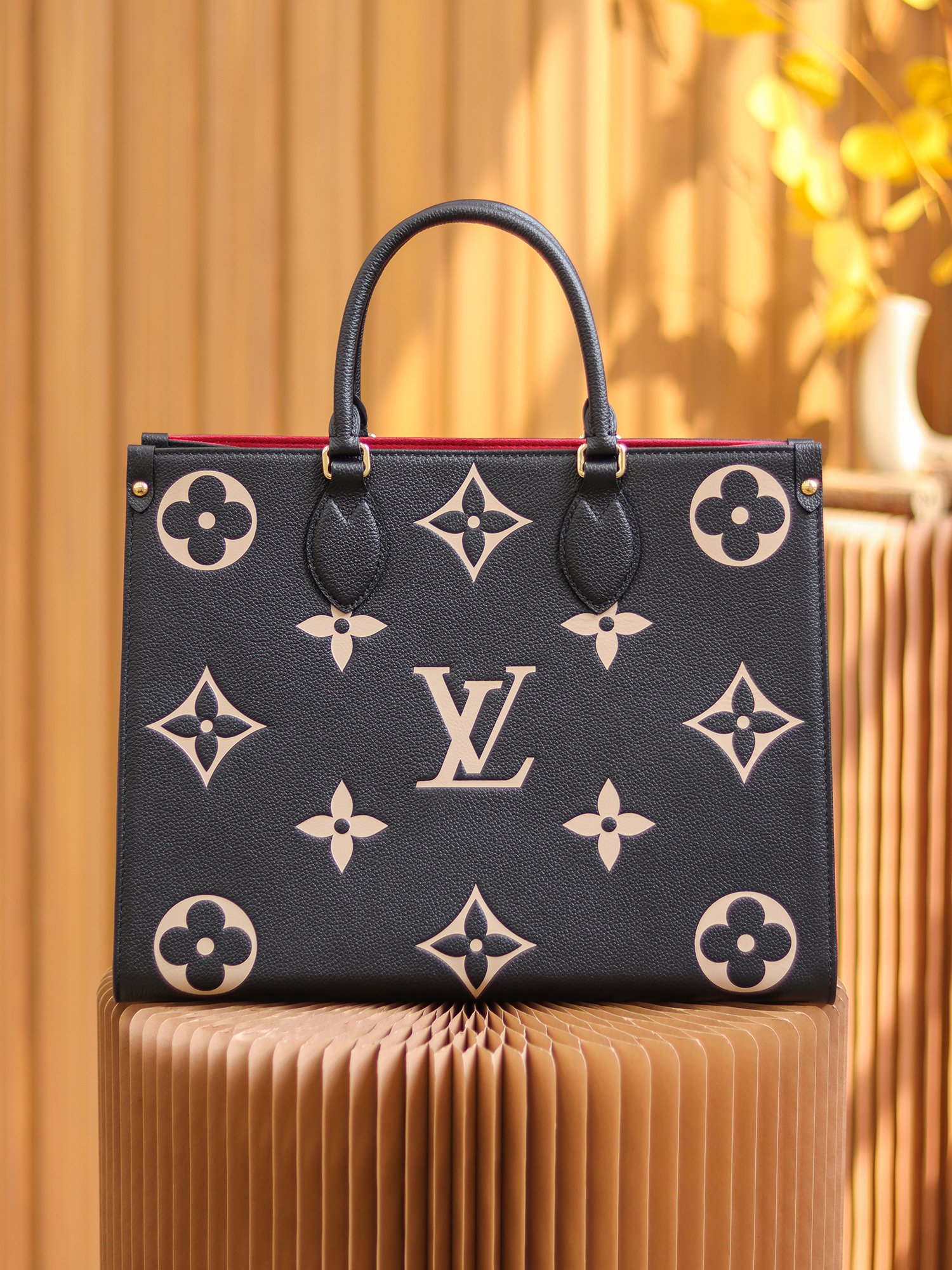 Boutique Quality Louis Vuitton Onthego MM M45495 35