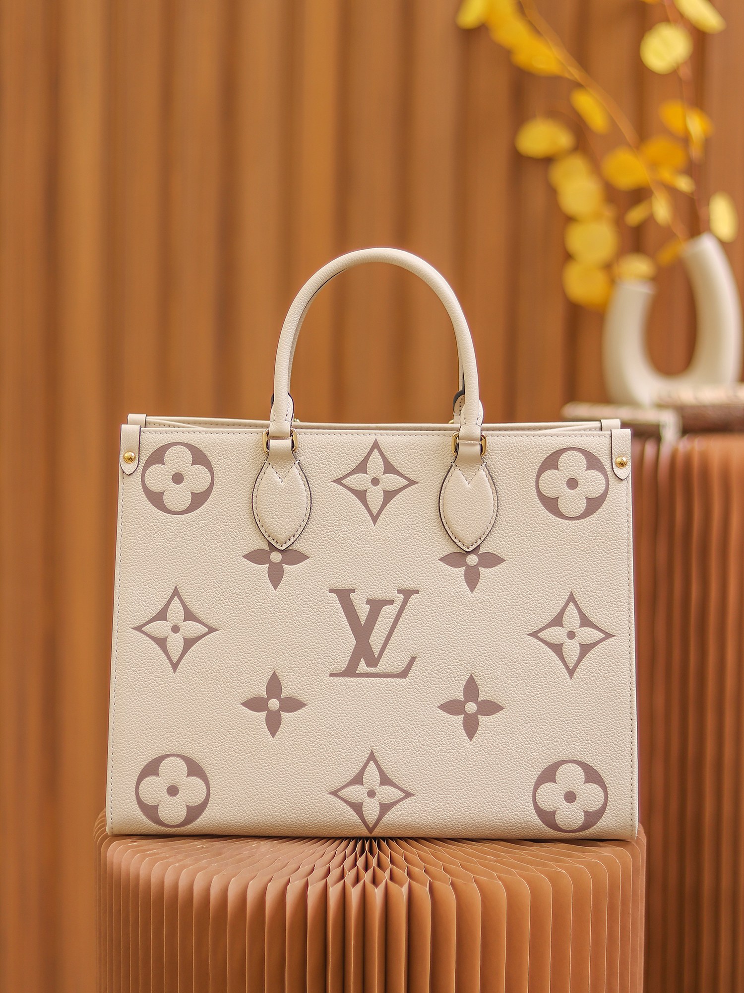 Boutique Quality Louis Vuitton Onthego MM M45495 35