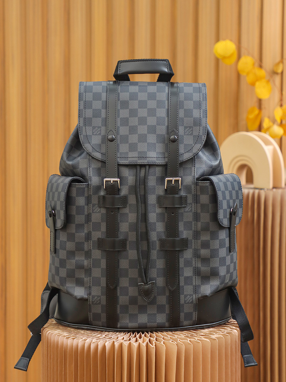Boutique Quality Louis Vuitton Christopher N41379 48
