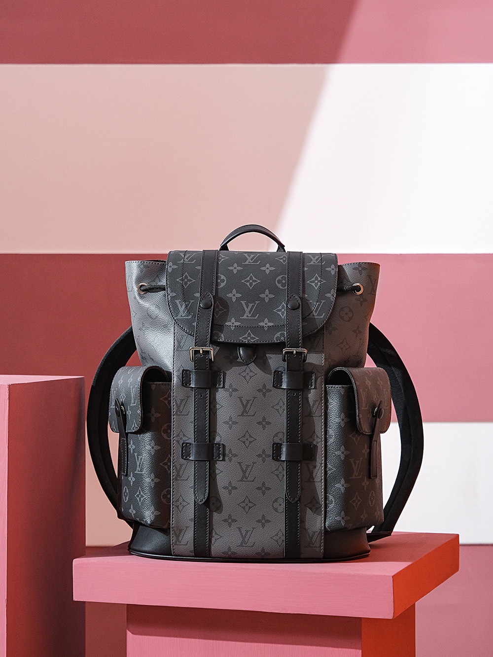 Boutique Quality Louis Vuitton Christopher PM M46331 39