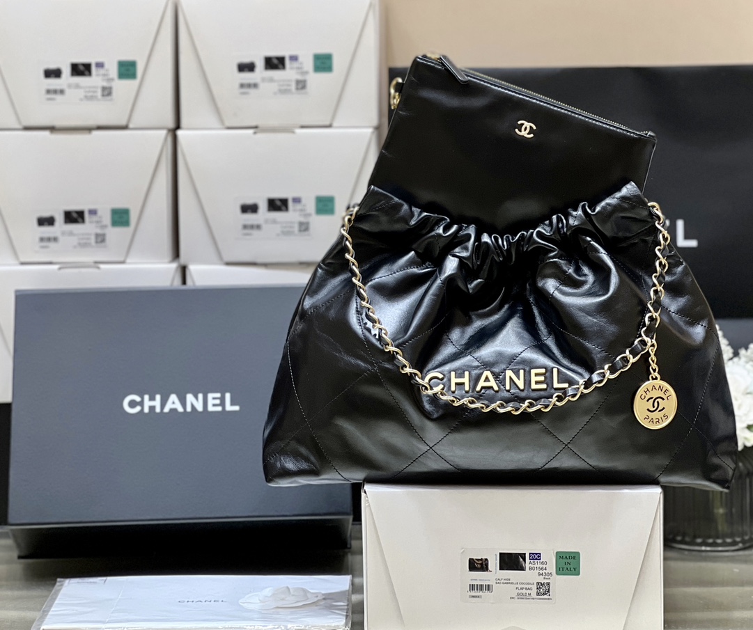 Boutique Quality Chanel AS4486 43
