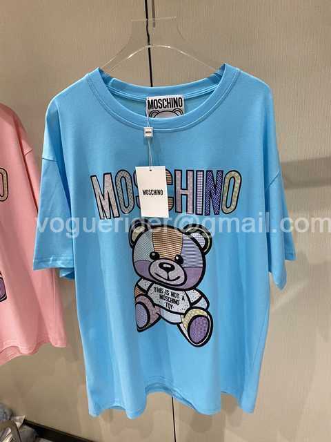 Moschino + cap socks