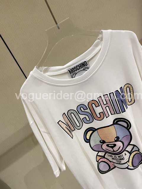 Moschino + cap socks