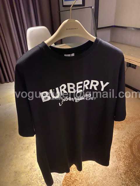 Burberry + cap socks Burberry + cap socks