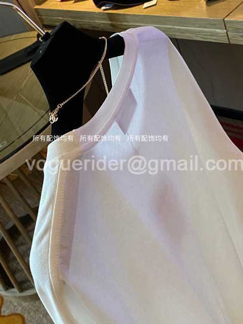 Chanel + cap Chanel + cap