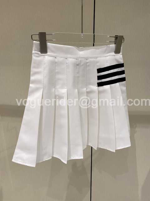 Burberry skirt