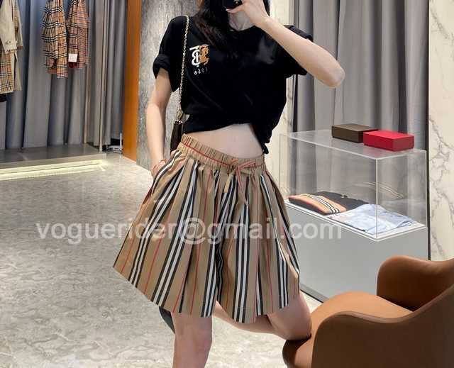 Burberry skirt