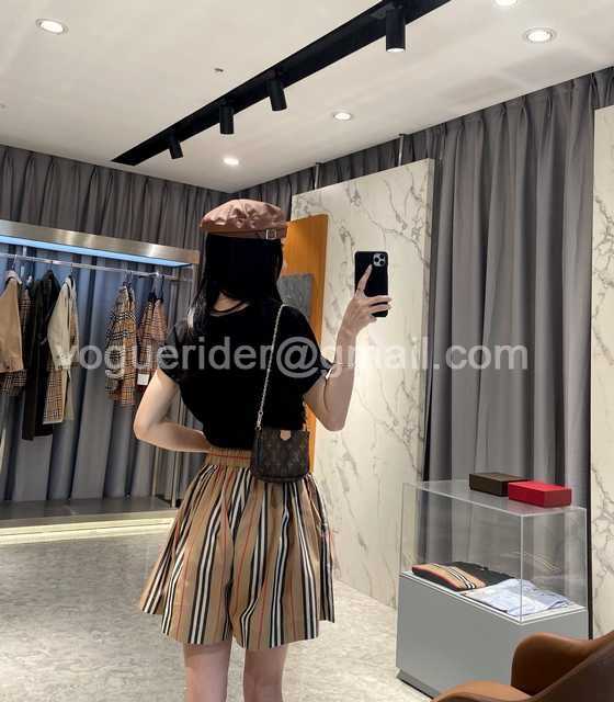 Burberry skirt