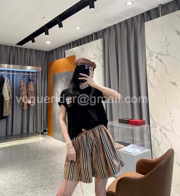 Burberry skirt