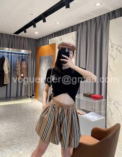 Burberry skirt