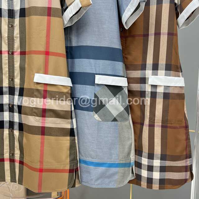Burberry skirt