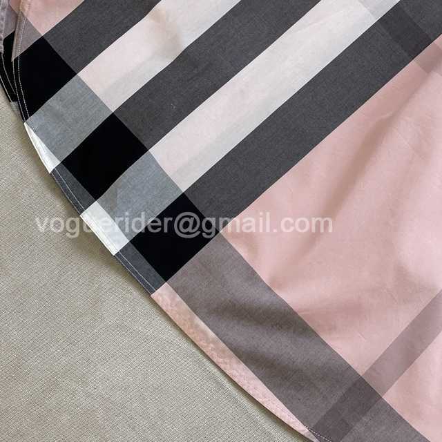 Burberry skirt
