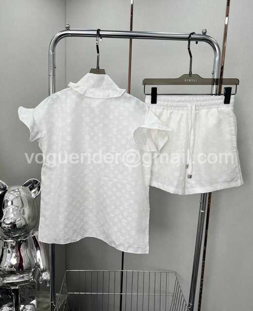 Louis Vuitton suits Louis Vuitton suits