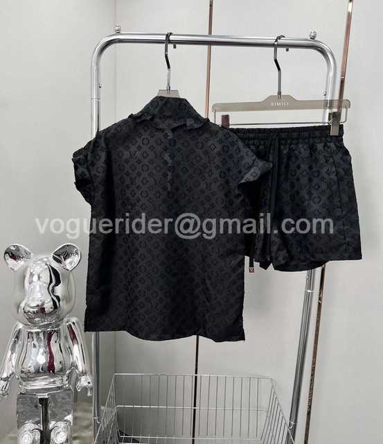 Louis Vuitton suits Louis Vuitton suits