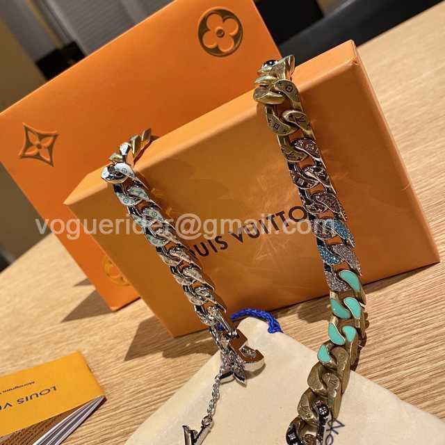 CB10005 LV Necklace CB10005 LV Necklace