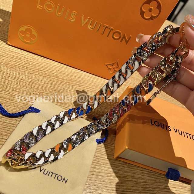 CB10008 LV Necklace