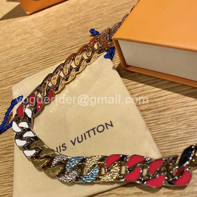 CB10009 LV Necklace