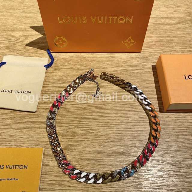 CB10009 LV Necklace