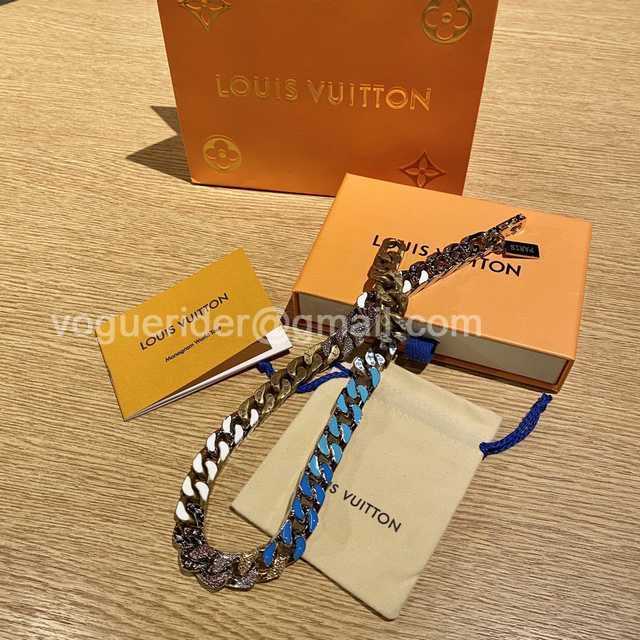 CB10014 LV Necklace