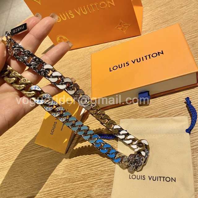 CB10014 LV Necklace