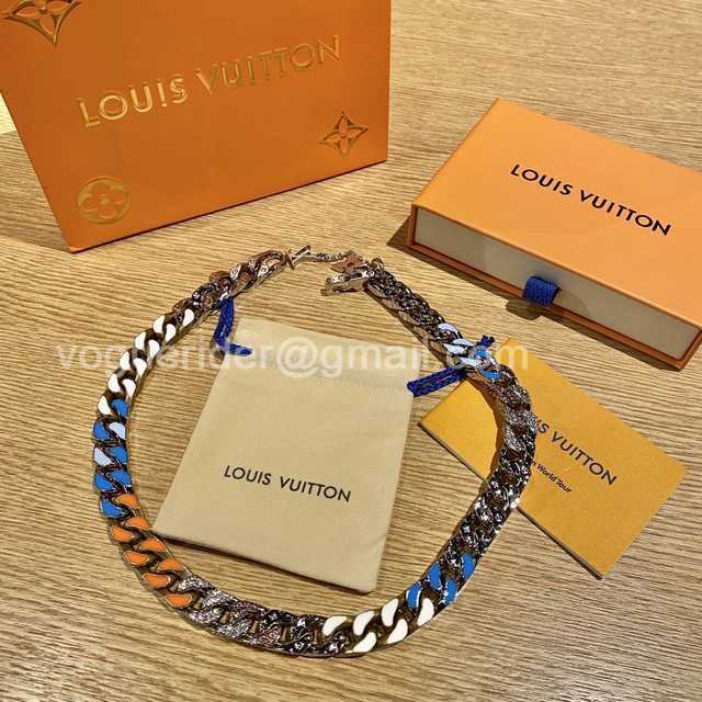 CB10015 LV Necklace
