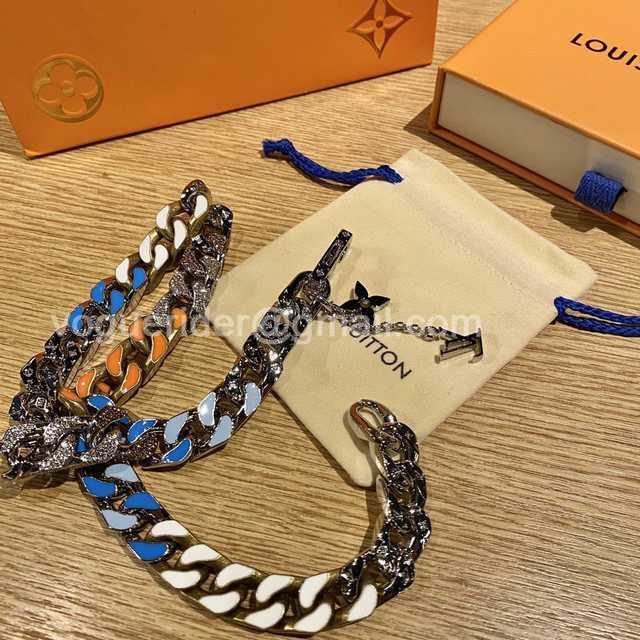 CB10015 LV Necklace