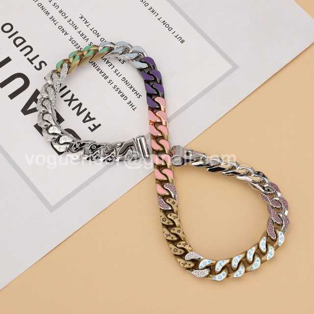 CB10029 LV Necklace