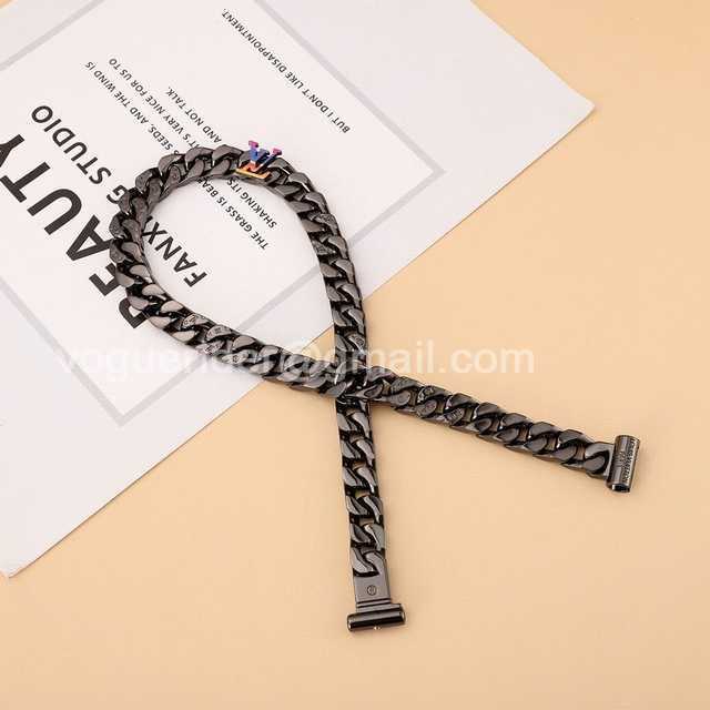 CB10033 LV Necklace