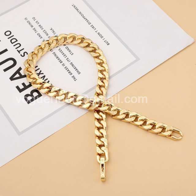 CB10035 LV Necklace