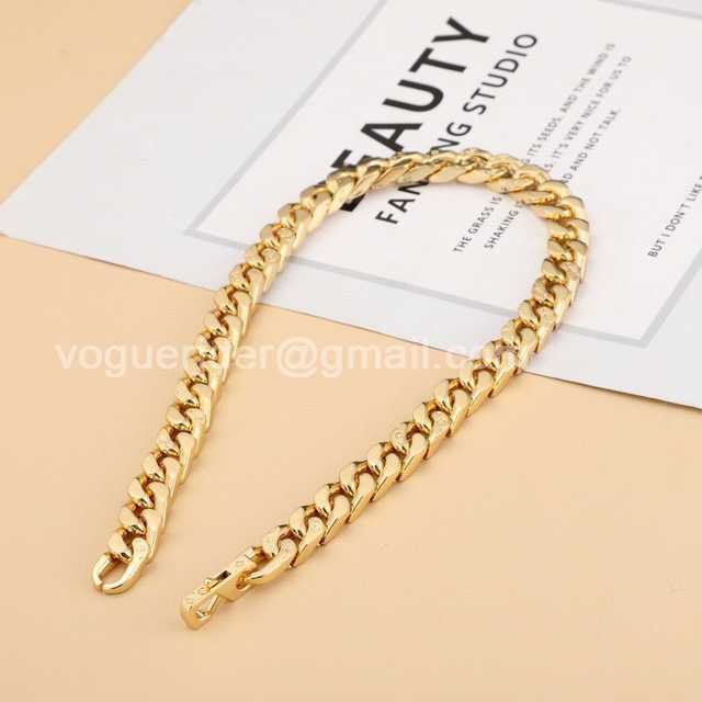 CB10035 LV Necklace