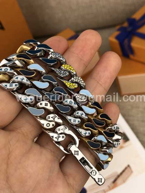 CB10043 LV Necklace CB10043 LV Necklace