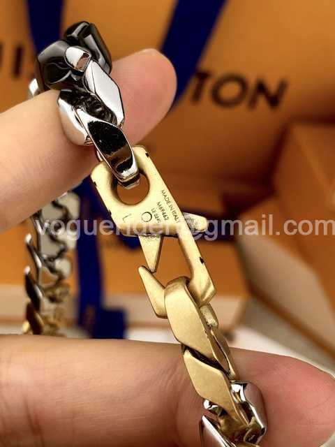 CB10045 LV Necklace