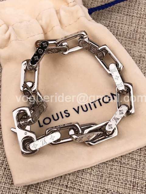 CB10052 LV Bracelet