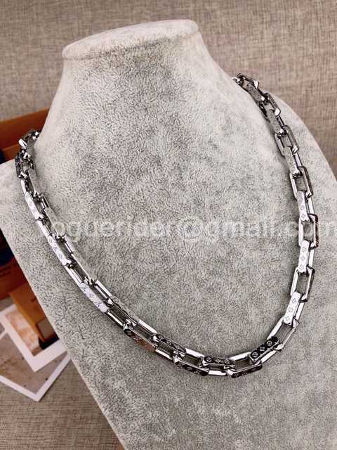 CB10053 LV Necklace