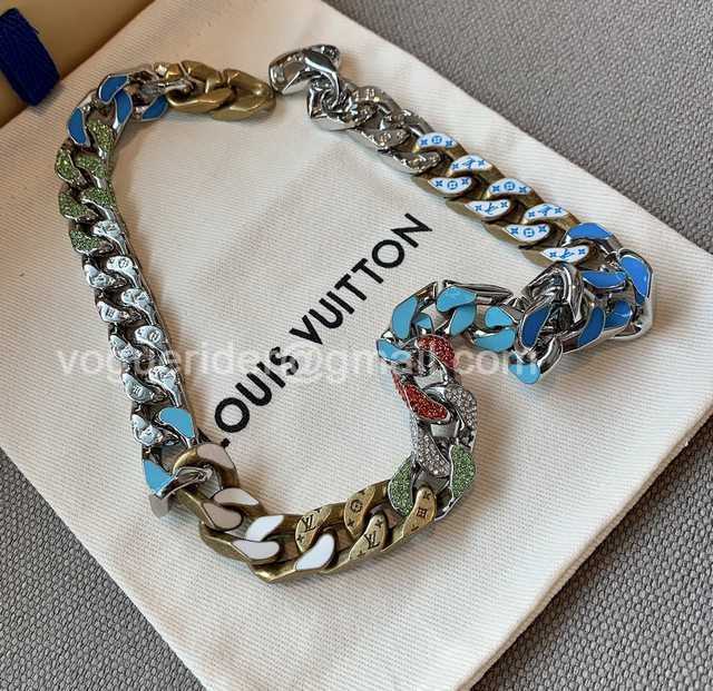 CB10057 LV Necklace CB10057 LV Necklace