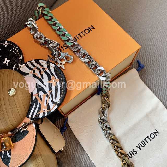 CB10058 LV Necklace CB10058 LV Necklace