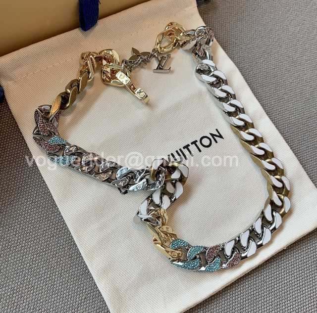 CB10059 LV Necklace CB10059 LV Necklace