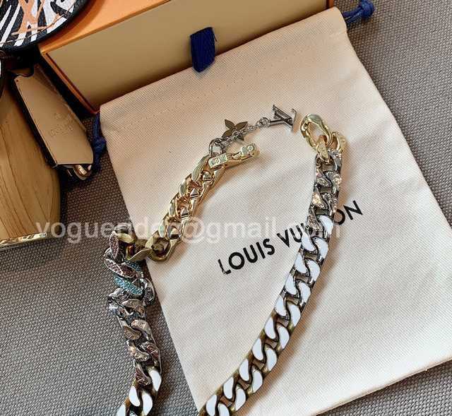CB10059 LV Necklace CB10059 LV Necklace