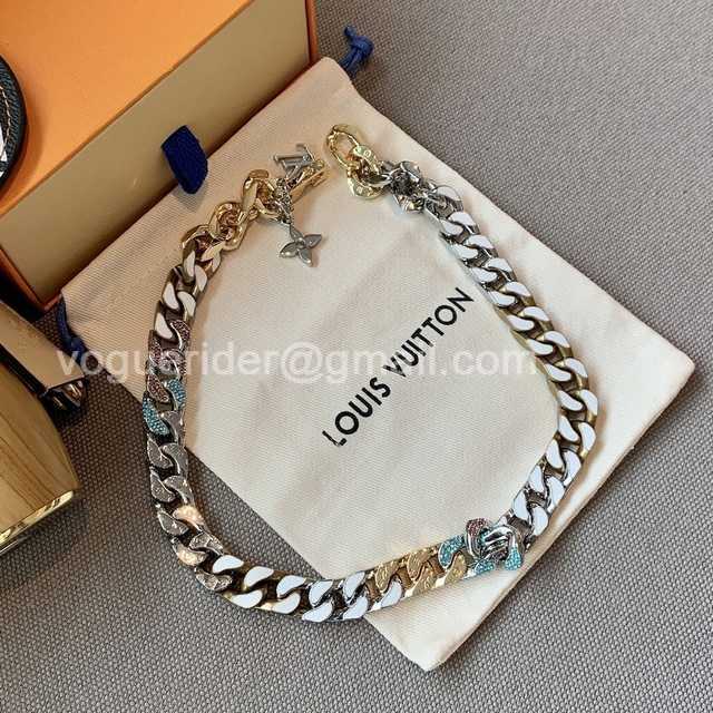 CB10059 LV Necklace CB10059 LV Necklace