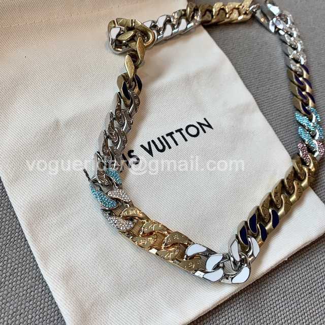 CB10062 LV Necklace