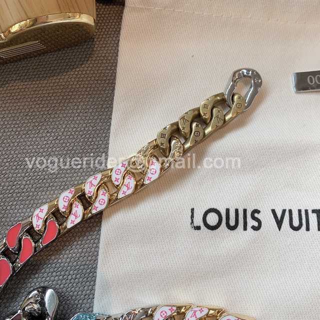 CB10063 LV Necklace