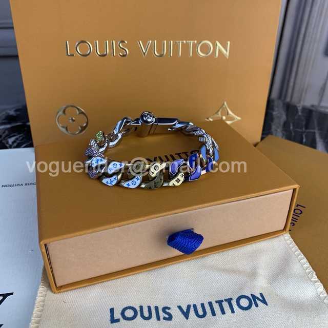 CB10069 LV Bracelet