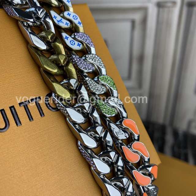 CB10070 LV Necklace CB10070 LV Necklace