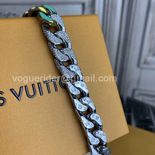CB10072 LV Necklace