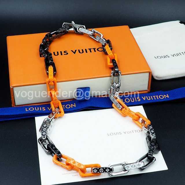 CB10075 LV Necklace CB10075 LV Necklace