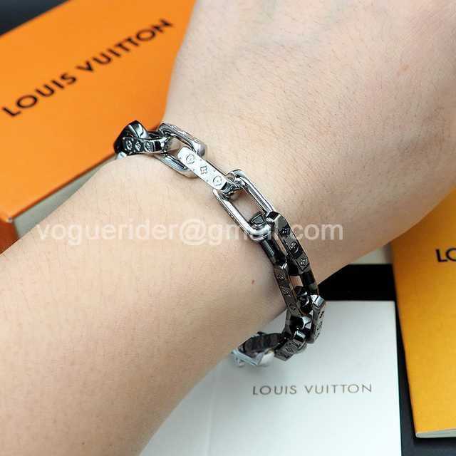 CB10076 LV Bracelet