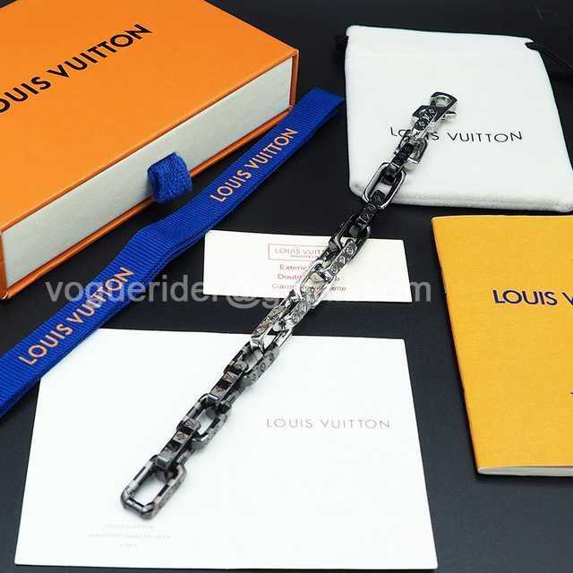 CB10076 LV Bracelet